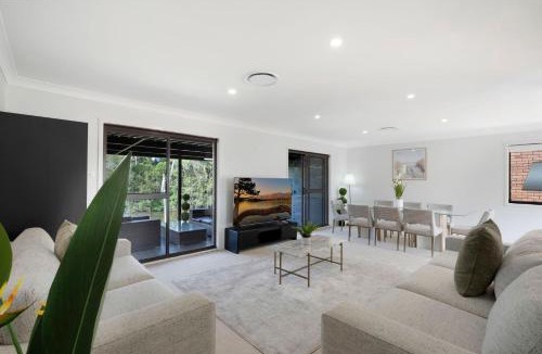 Chittaway Point House | The Point Retreat Waterfront Escape