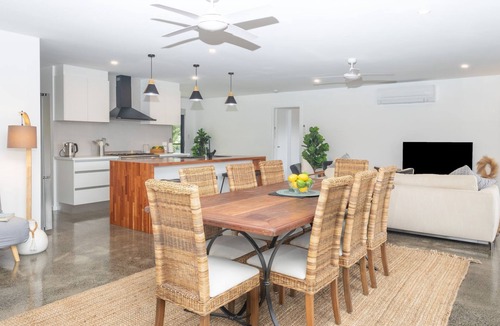Iluka House | The Pool House, a relaxed coastal retreat