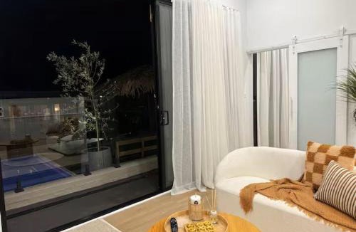 Catherine Hill Bay Apartment | The Poolside Pavilion Private Luxury Tiny Home