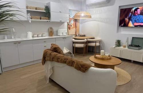 Catherine Hill Bay Apartment | The Poolside Pavilion Private Luxury Tiny Home