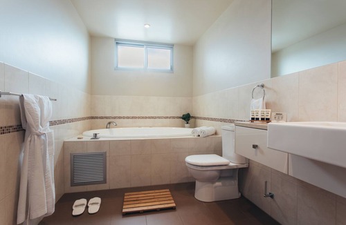 Port Lincoln Hotel | The Port Lincoln Hotel