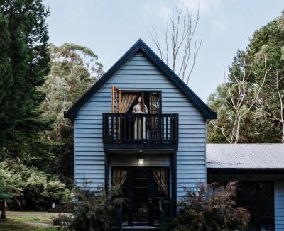 Strahan Hotel | The Quarters