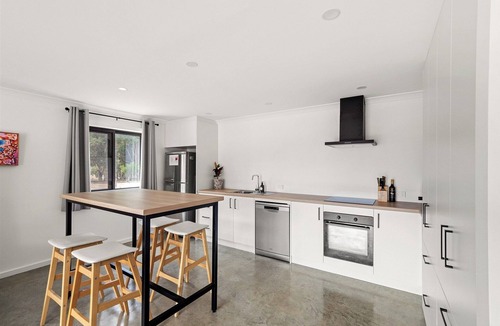Metricup Apartment | The Quiet Shed - Peaceful rural studio near wineries