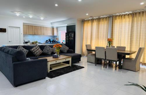 Manor Lakes House | The Quiet Stay