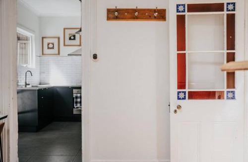 Castlemaine Apartment | The Redbrick House