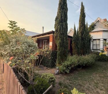 Tenterfield House | The Residence - Spacious 4-Bed Tenterfield Home