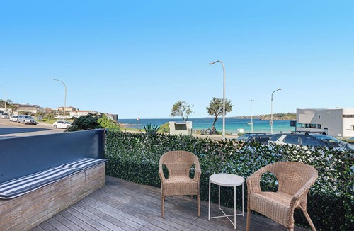 Bondi Beach Apartment | The Retreat: Beachfront View + Offstreet parking