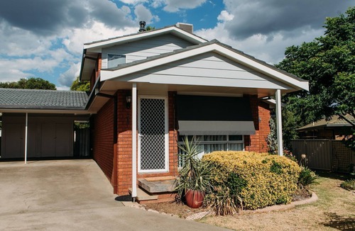 North Tamworth House | The Retreat on Piper