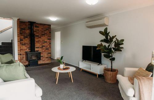 North Tamworth House | The Retreat on Piper