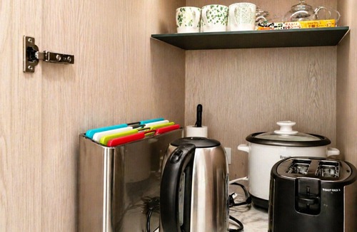 The Rocks Apartment | The Rocks 1BR + Workspace | Bridge View & Balcony