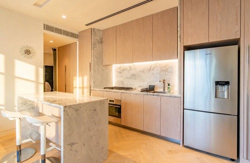 The Rocks Apartment | The Rocks 1BR + Workspace | Bridge View & Balcony
