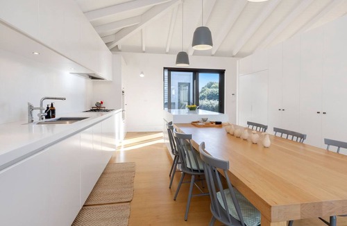 Balnarring Beach House | The Roost moments to the beach