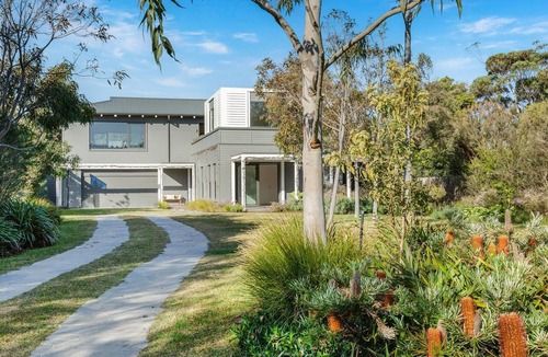 Balnarring Beach House | The Roost moments to the beach
