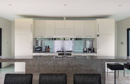 Prevelly House | The Roost | Ocean Views Prevelly