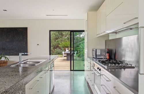 Prevelly House | The Roost | Ocean Views Prevelly