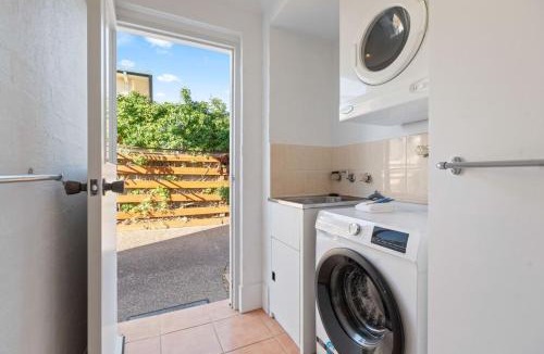 Merimbula Apartment | The Sand Nook - 2 Bedroom Fishpen Apartment