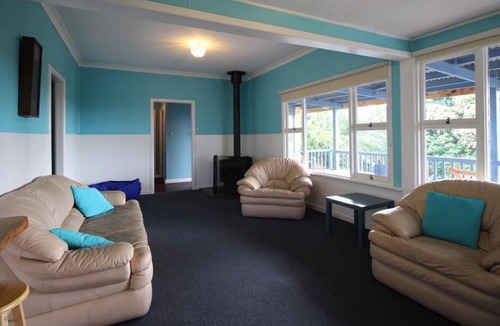 Augusta House | The Sandcastle - an easy walk to the Colourpatch Cafe and the river - The Sandcastle -an easy walk to the Colourpatch