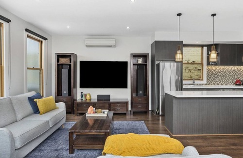 Queenscliff Apartment | The Scoop in Queenscliff