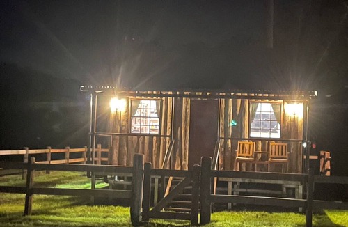 St. Albans Cabin | The Shack | Charming Heritage Cabin in St Albans is a Home Away From Home