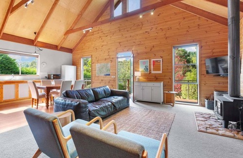 Merrijig House | The Shack - Easy Living at the Foot of Mt Buller