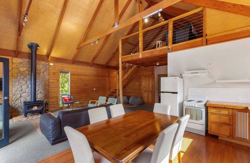 Merrijig House | The Shack - Easy Living at the Foot of Mt Buller