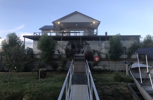 Seymour House | The Shack - Wellington Marina