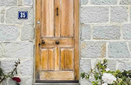 Bellerive Apartment | The Shooters Cottage Bellerive I Circa 1830