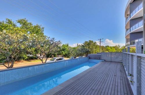 Stuart Park Apartment | The Skyline Lookout Pool, BBQ, FREE parking