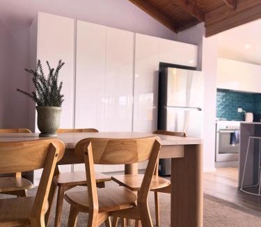 Anglers Reach House | The Snowy Anglers Lake House