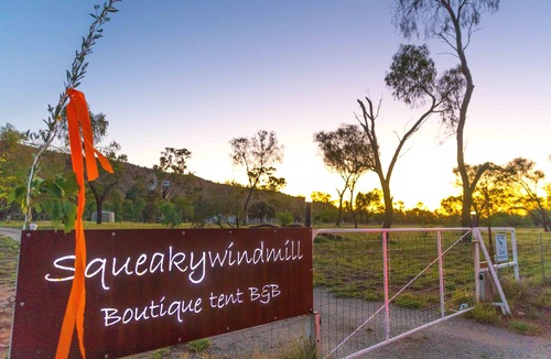 White Gums RV Rental | The Squeaky Windmill Boutique BnB