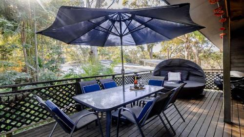 Pearl Beach House | The Treehouse -Pet Friendly, Heated Spa