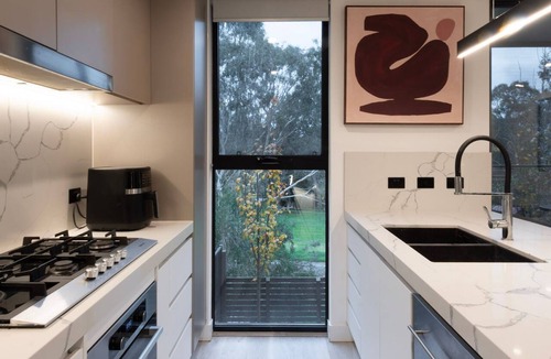 Templestowe Lower House | The Treetop Townhouse in Templestowe
