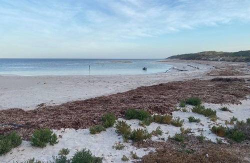 Cervantes House | THE TURQUOISE HOUSE close to beaches lake theitis the pinnacles & fresh lobster!