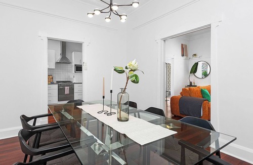 Bedford House | The Ultimate Bedford Modern Stay