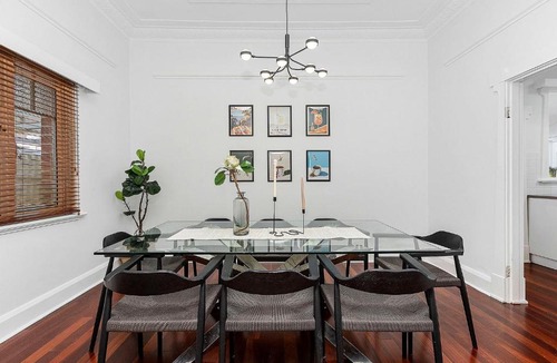 Bedford House | The Ultimate Bedford Modern Stay