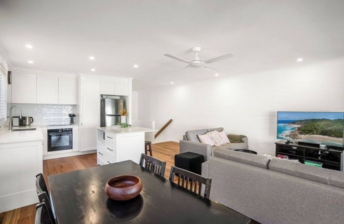 North Creek Apartment | The ultimate peaceful beachside escape for a couple or holiday makers.