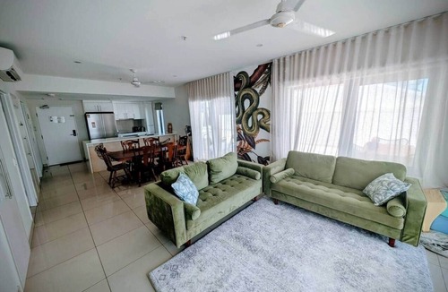 Darwin City Centre Apartment | The ultimate private 2-bedroom apartment in Darwin CBD