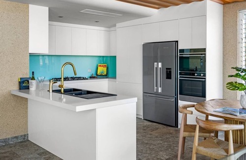 Wickham House | The Urban Resort A Mediterranean style Group Haven