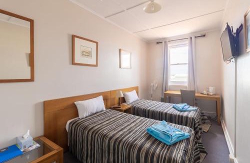Port Macdonnell Hotel | The Victoria Hotel