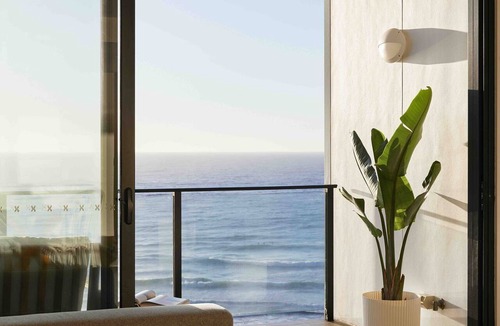 Newcastle Apartment | The Wave - holiday apartment in Newcastle