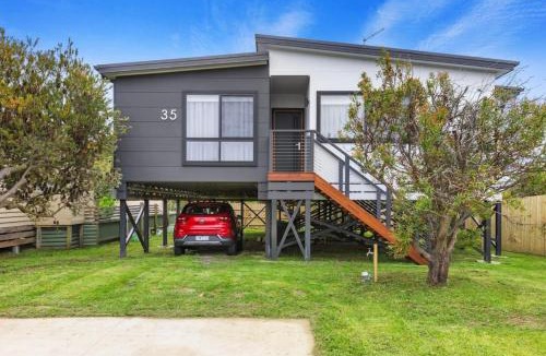 Apollo Bay House | The Whale Pod - Serene Family Retreat