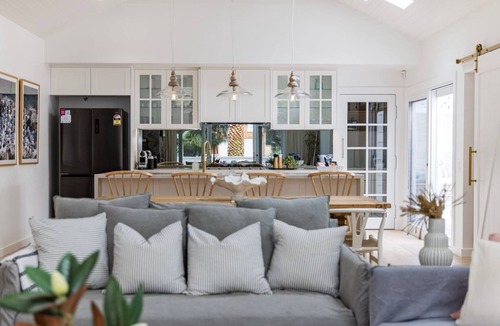 Culburra Beach House | The White House - Pet Friendly with Heated Swimming Pool