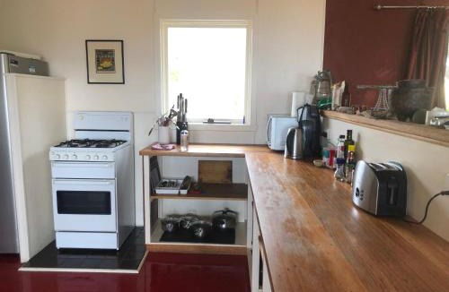 North Bruny House | The Woolshed and Farmhouse Blue, Bruny Island