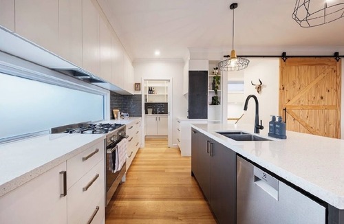 Yarra Glen House | The YarraView - Panoramic views