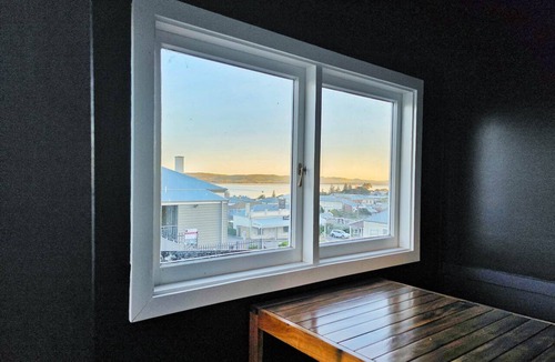 Albany House | The Yellow Door on Spencer | Harbour Views
