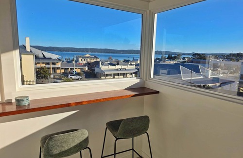 Albany House | The Yellow Door on Spencer | Harbour Views