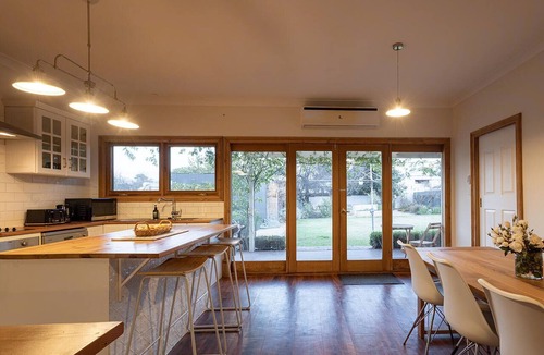 Upper Wakefield House | Thedell Cottage – Clare Valley Stone Cottage