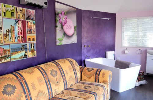 Daylesford Apartment | this property is not for lease