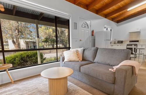 Swan Reach House | This rural holiday cottage offers the quintessential Victorian experience