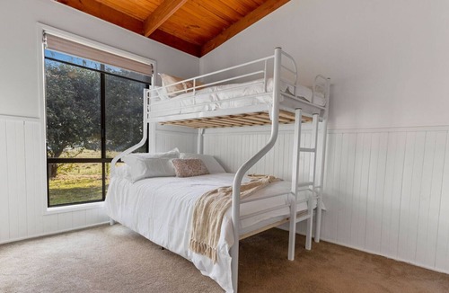 Swan Reach House | This rural holiday cottage offers the quintessential Victorian experience